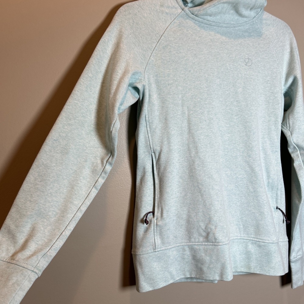 Fjallraven High Coast Hoodie Women's XS Aqua Color, outdoor hoodie, fitted - Picture 8 of 10